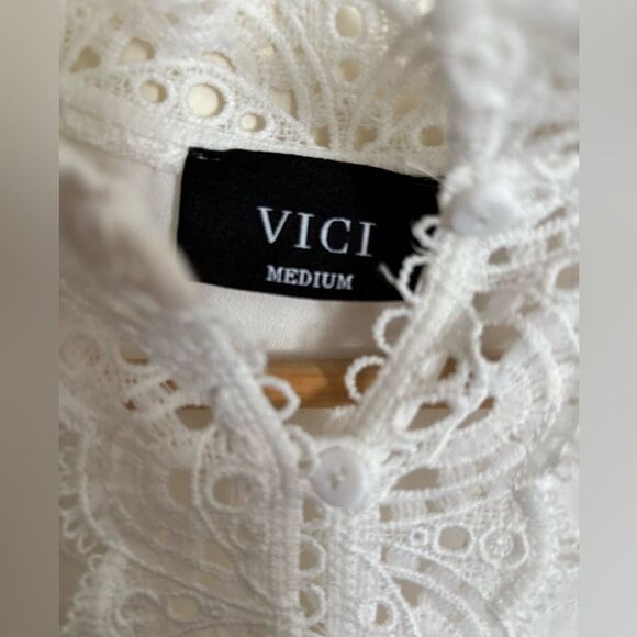 White Boho Embroidered Eyelet Detail Babydoll Dress Medium - Picture 9 of 10